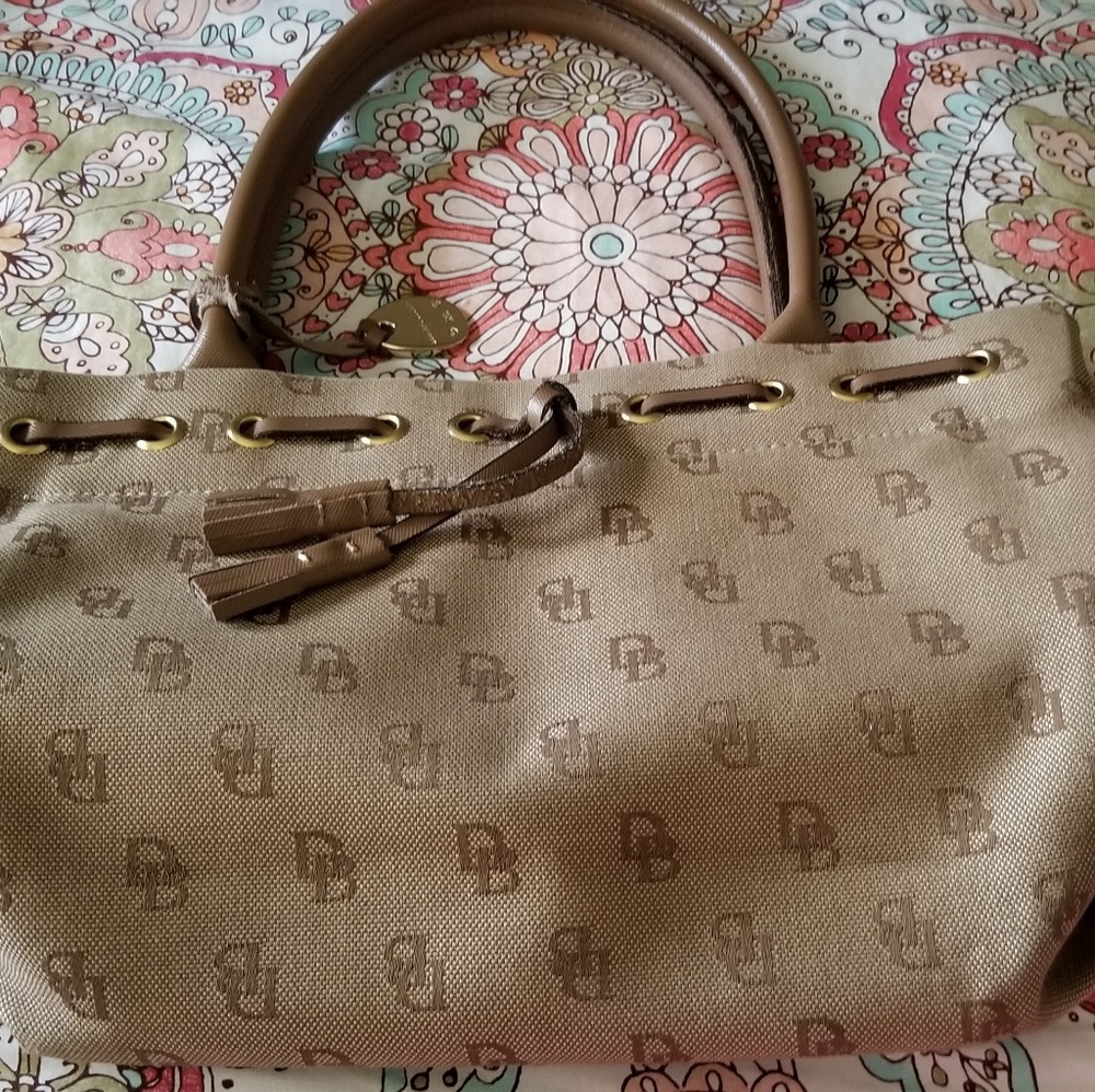 Dooney & Bourke handbag
